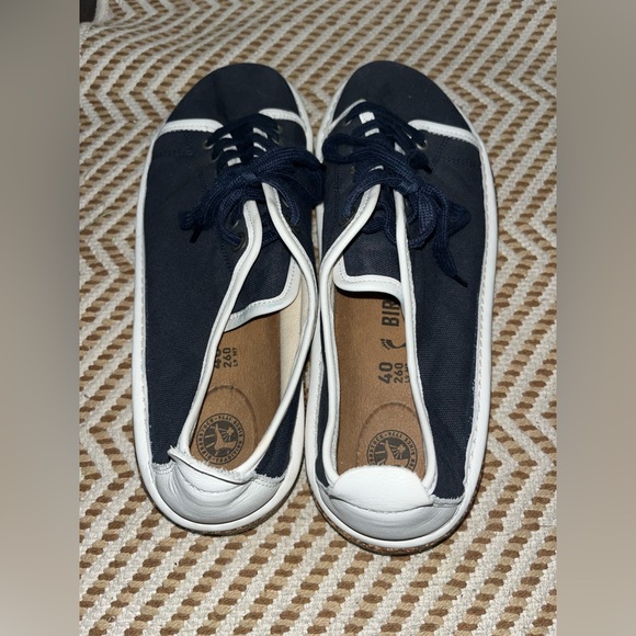 Birkenstock size 9.5 (40) navy blue and white canvas lace up oxford Santa Cruz - Picture 3 of 5